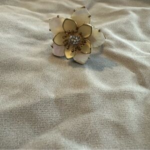 Juicy Couture White Flower Ring